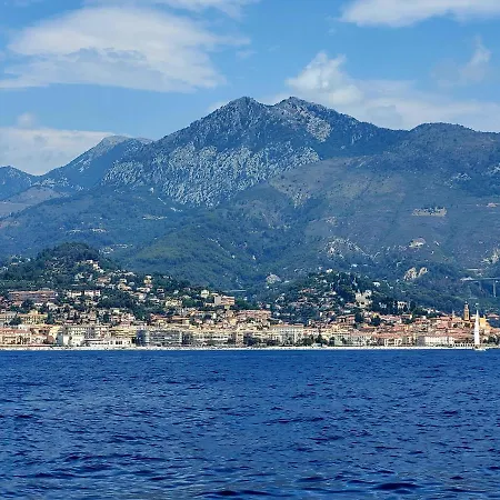 Studio Mer Montagne Apartment